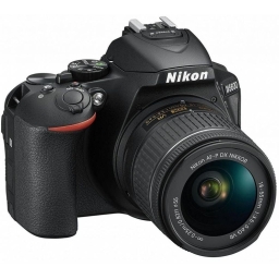 Зеркальный фотоаппарат Nikon D5600 kit (18-55mm VR)