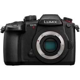 Беззеркальный фотоаппарат Panasonic Lumix DC-GH5 II body